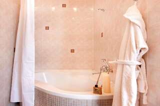 Апарт-отели Basseynaya Apart Hotel Киев Люкс: Baseina street 3-5